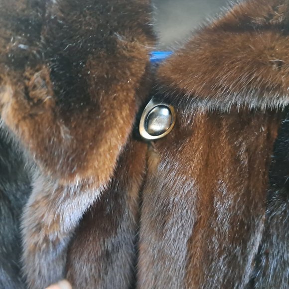 Vintage Mink Fur Coat - Picture 9 of 11